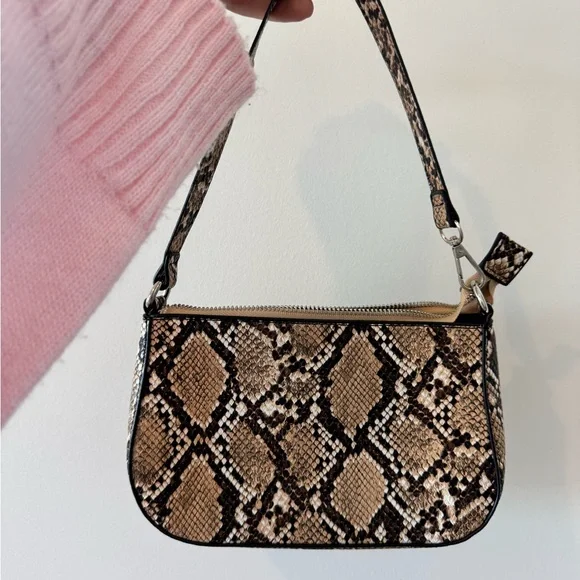 Missguided Snakeskin Pattern Shoulder Bag - Picture 4 of 5